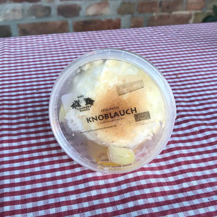 Frischkäse in Öl "Knoblauch" vom Hof Zandershagen